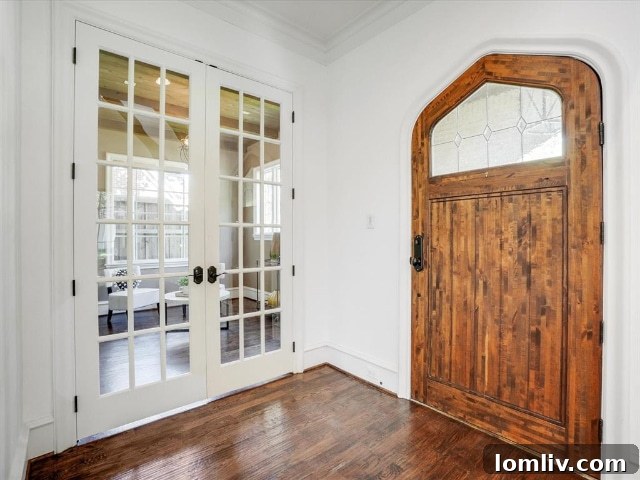 Picturesque Front Entrance and Garden of 5354 Vanderbilt