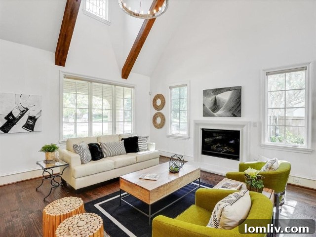Cozy Nook with Window Seat and Bookshelf in 5354 Vanderbilt