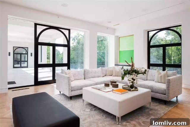 10573-Inwood-Rd.-5