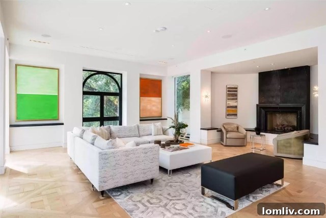 10573-Inwood-Rd.-5