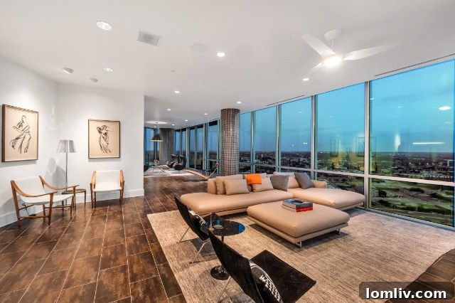 Luxurious Dining Area Perfect for Entertaining