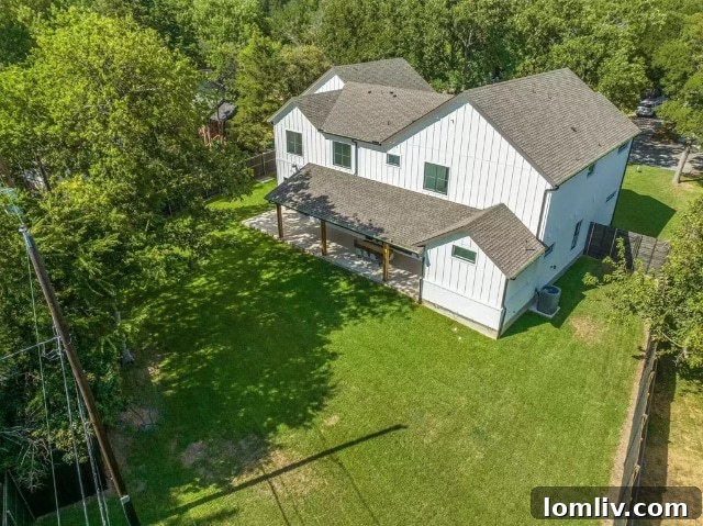 Splendid-Spaces-REMAX-1509-El-Campo-1