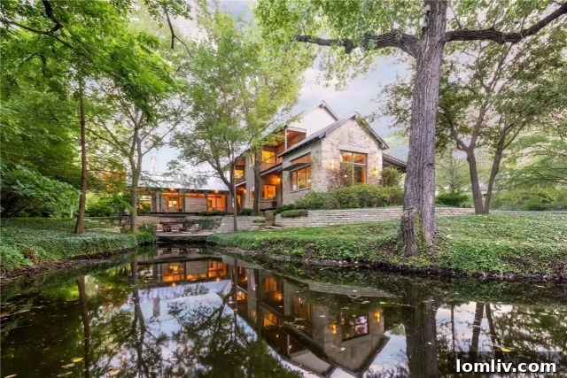 5610 Farquhar Lane: Contemporary Dallas home exterior