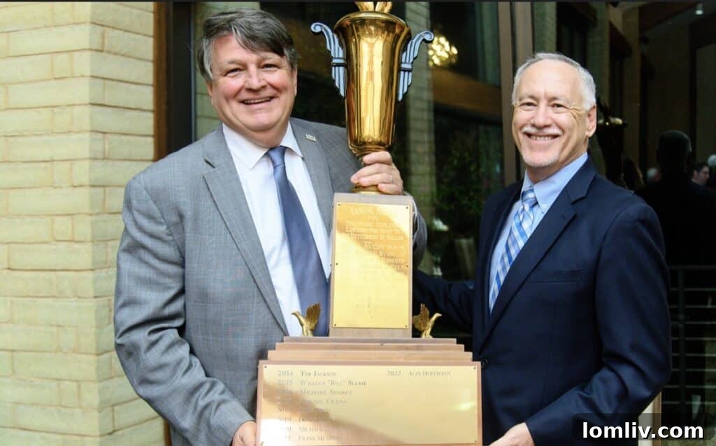 Alan Hoffmann Receives Dallas Builders Association's Hugh Prather Trophy - Hoffmann Homes