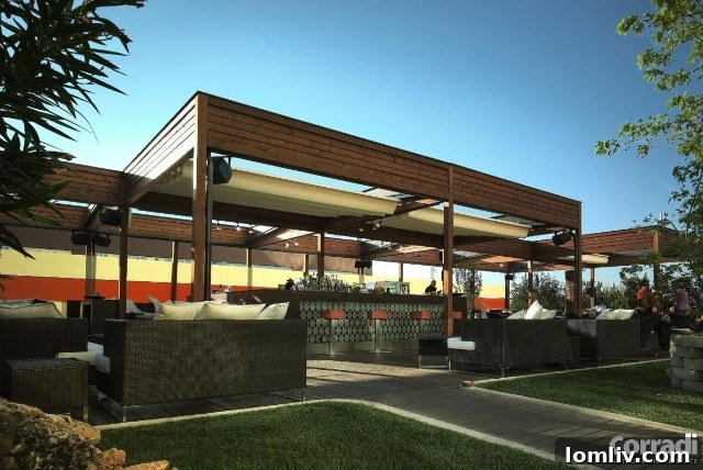 Contemporary outdoor space with advanced Corradi shading solutions