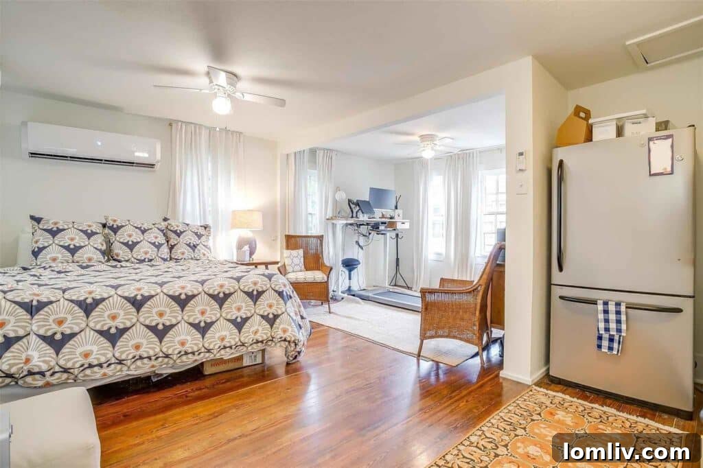 Garage Apartment Fort Worth | Income Property Berkley Place | Two Car Garage Home