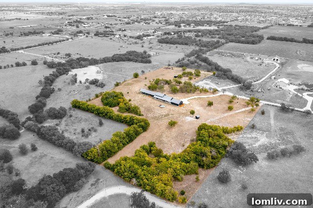 Stunning modern farmhouse on nine ag-exempt acres in Northlake, Denton County