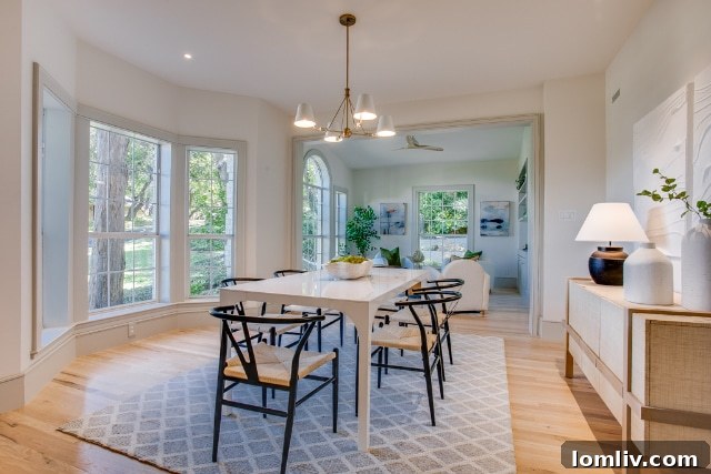 Elegant Living Spaces Designed for Family and Entertaining in Oak Cliff