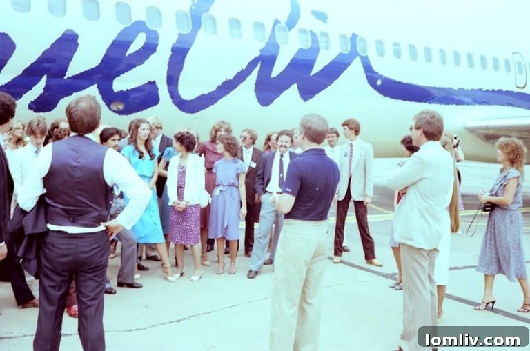 Group photo of Muse Air employees