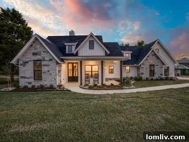 Charming lakeside residence in The Shores of Richland Chambers Lake