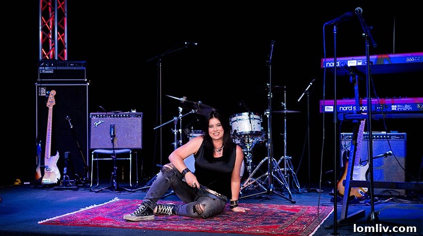 Janelle Alcantara talking about her drumming journey
