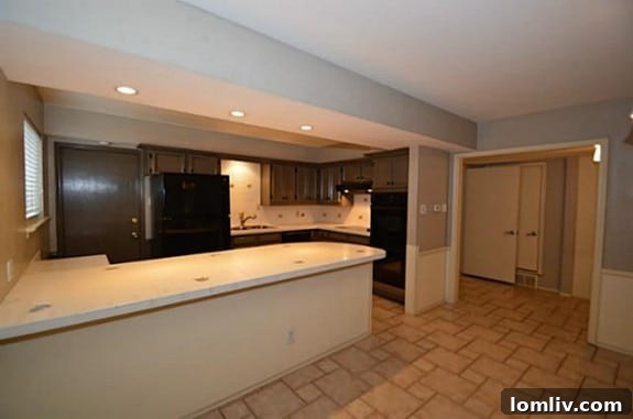 6125-Averill-Way-kitc-hen-575x381