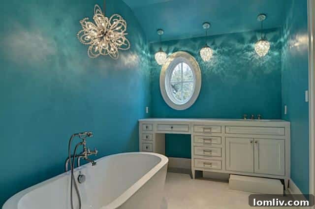 Luxurious Her Bathroom with Soaking Tub 4337 Westway