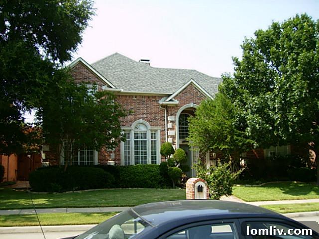 Stunning exterior view of 5219 Scarborough Lane, a beautiful home in North Dallas
