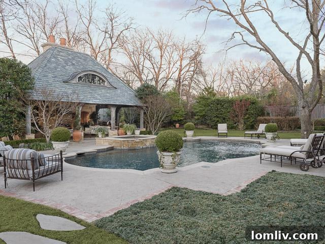 4923 Deloache Sparkling Pool Area