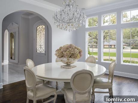 Elegant Formal Dining Room