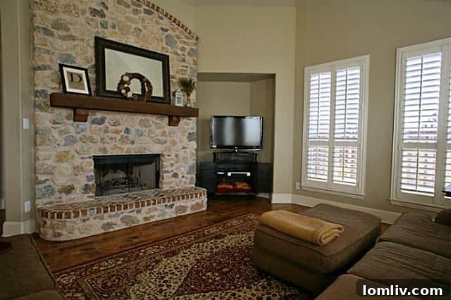 Spacious Living Room at 8325 Lindsay Gardens