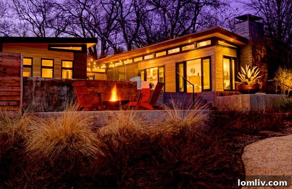 Lake Highlands Gem: 9211 E Lake Highlands, White Rock