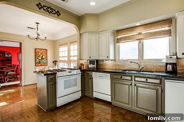 Modern Kitchen with Granite Countertops - 6523 Lakewood Blvd