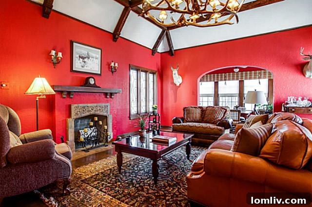 Elegant Living Room with Hardwood Floors - 6523 Lakewood Blvd