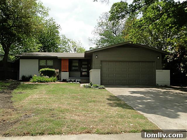 Tuesday Two Hundred Unveils Lochwood's Nearly Perfect Midcentury Modern Remodel 2 1120-Flamingo-Front