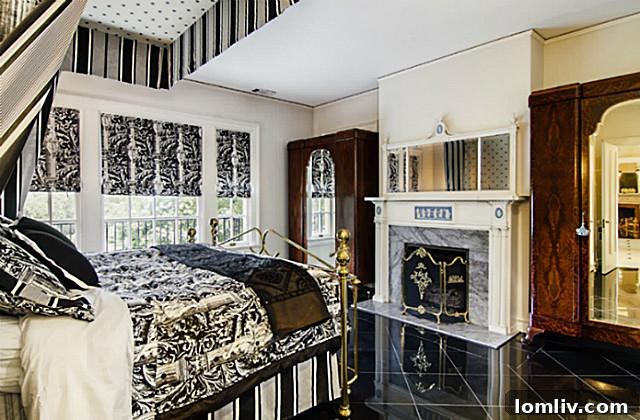 5323 Swiss Avenue Guest Bedroom