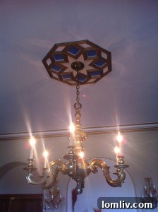 Detailed ceiling and wall moldings