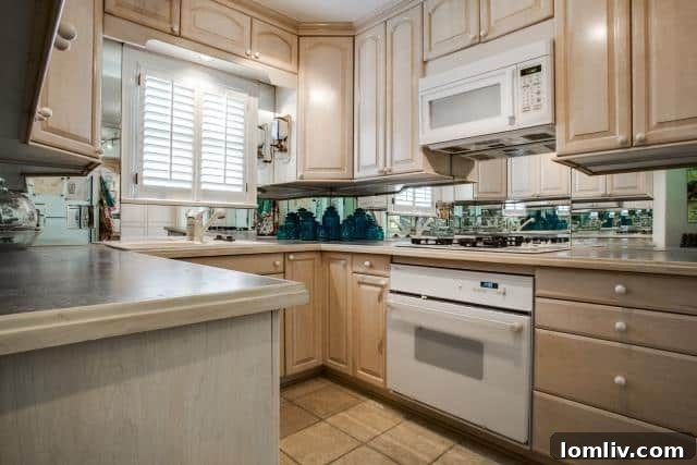 1154-N-Edgefield-Kitchen