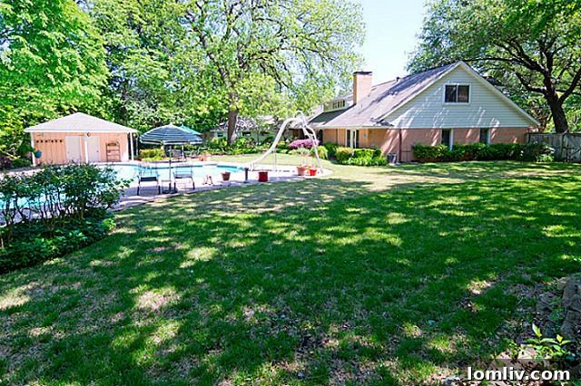 11757 Hill Haven Backyard View 3