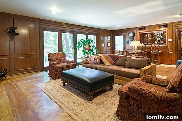 11757 Hill Haven Family Room