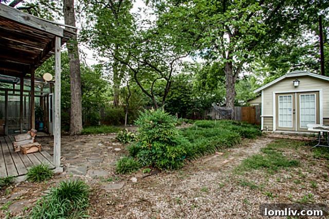 314 S. Montclair Backyard 2 - Shady and Private Backyard