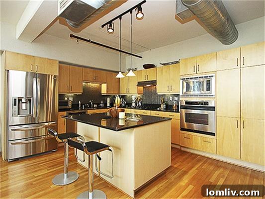 McKinney Avenue Spotlight: The Love Affair Pied a Terre 5 1999-McKinney-1006-Kitchen