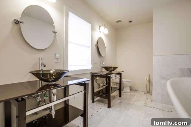614 Tenna Loma Court Master Bath - Claw-foot Tub