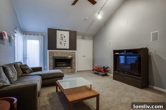 Friday Five Hundred: Prestonwood Creek's Groovy 70s Contemporary Where Green Reigns 10 Modern Master Bathroom Vanity and Spacious Layout