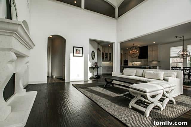 6602 Springwood Lane - Cozy Living Area View