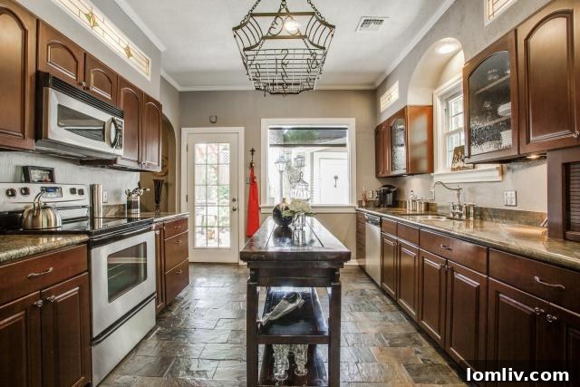 1019-Sarasota-Kitchen