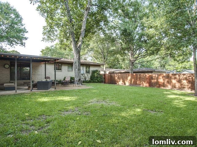 Expansive Backyard, Perfect for Family Activities and Relaxation