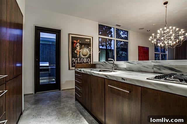 2843 Lee Street - Kitchen View 3