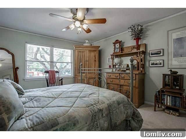 Guest Bathroom - Well-Maintained Interiors