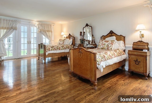 Preston Hollow's Elite Historic Find on Celebrity Avenue 10 4907 DeLoache Downstairs Master Suite - Luxurious Primary Bedroom