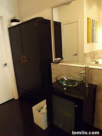 Elegant Bathroom Sink at 2220 Canton