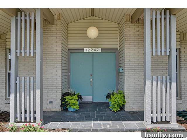 Vibrant Front Door of a Contemporary Dallas Home