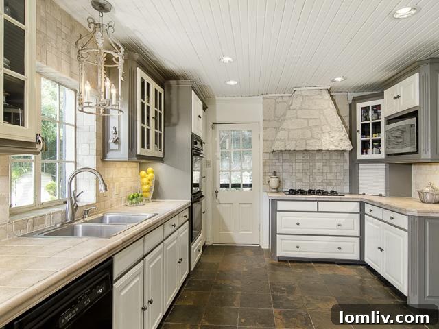 Gourmet Kitchen with modern appliances at 2142 Kessler Parkway