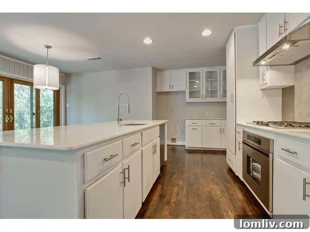 Contemporary Kitchen Design with Ample Storage and Counter Space
