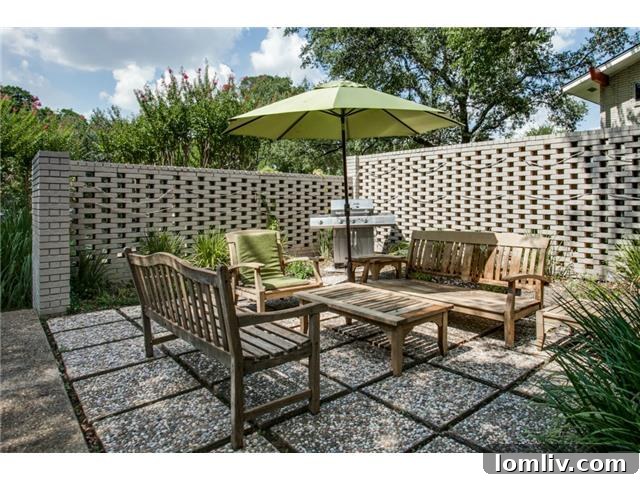 10484-Silverock-patio