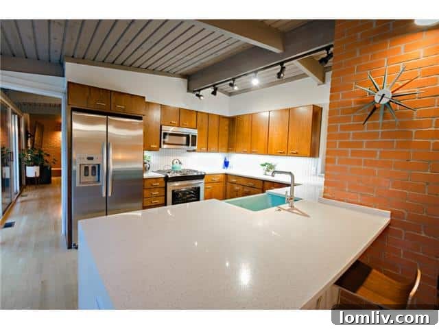 10722 Royal Springs Breakfast Bar