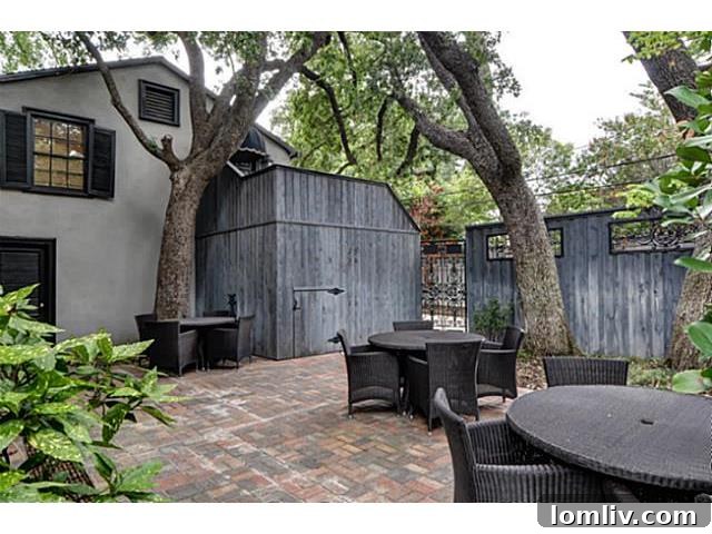 4524 Westway Covered Patio - Al Fresco Dining
