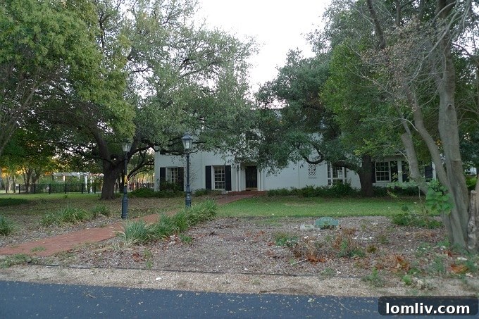 Cuban Property on Averill Way