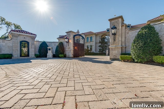 9625 Preston Road Dallas - Entrance Hall