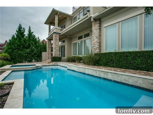 4459-Lena-pool-cu